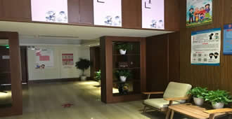2 330 170px.jpg